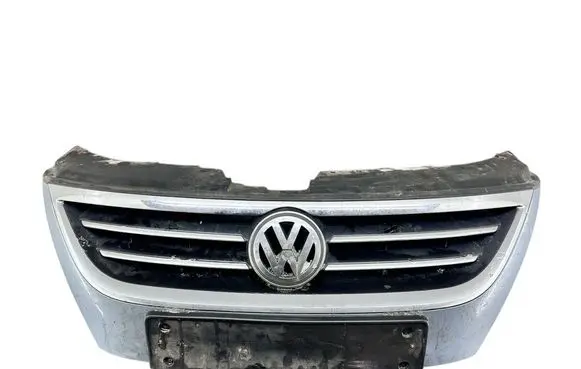 Volkswagen PASSAT CC Front bumper upper radiator grill 3C8853651 3C8853651D 3C8853651E