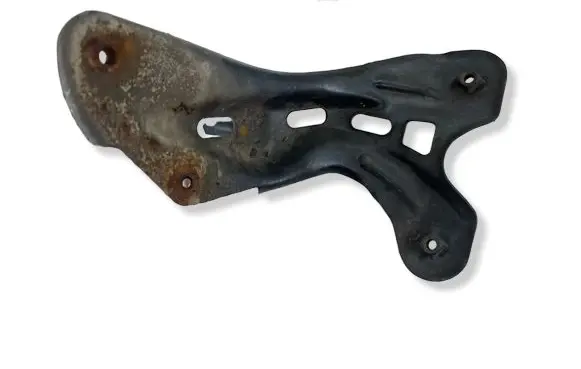 Volkswagen Jetta V Fender mounting bracket 1K5821137