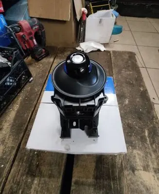 Nissan Leaf II (ZE1) Gear shifter/selector PA66GF32 75G021
