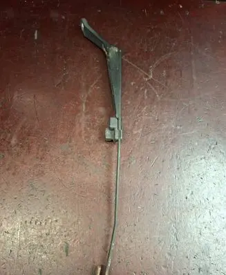 Opel Frontera B Rear wiper blade arm 