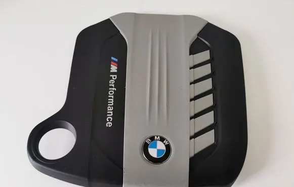 BMW X5 F15 Engine cover (trim) 7800350