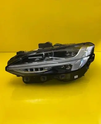 Volvo S90, V90 Headlight/headlamp 31386164