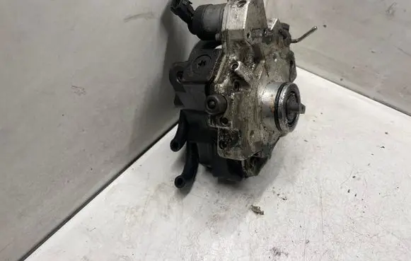 Hyundai Santa Fe Fuel injection high pressure pump 0445010121