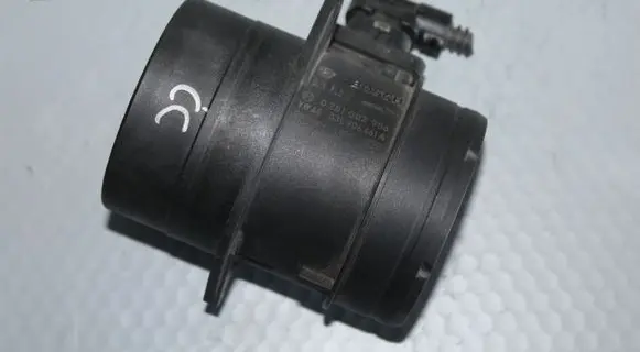 Volkswagen PASSAT B7 Mass air flow meter 03L906461A