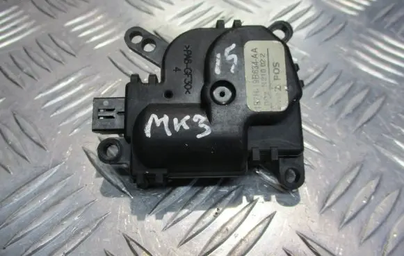 Ford Mondeo Mk III Central body control module 1S7H-19B634-AA