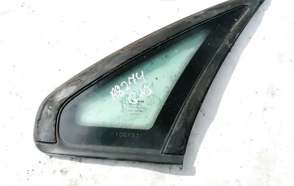 Rear side window