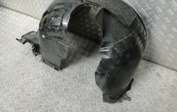 Audi A1 Front arch 