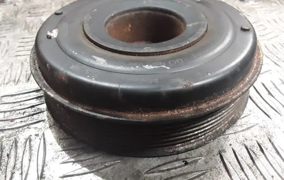 Renault Master III Crankshaft pulley 805671E