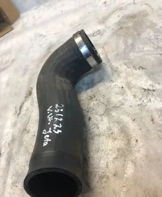 Volkswagen Jetta VI Intercooler hose/pipe 1k0145332