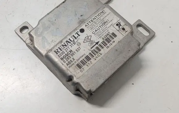 Renault Clio II Airbag control unit/module 8200277315