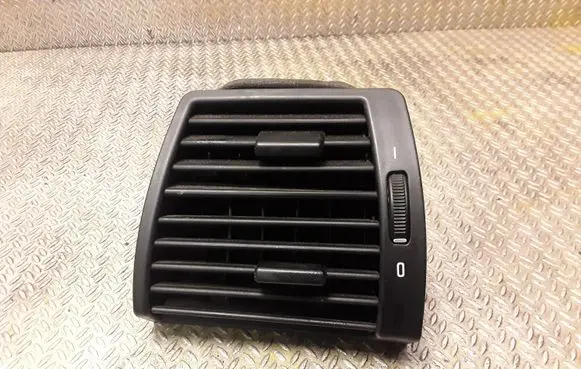 BMW X5 E53 Dashboard air vent grill cover trim 8402215