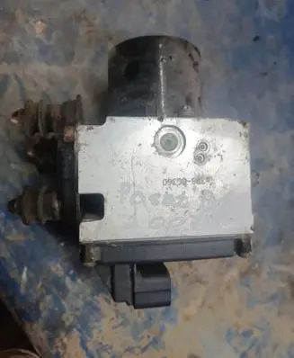 Volkswagen PASSAT B6 ABS Pump 3c0614095p