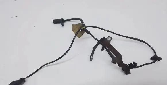 Volvo XC90 ABS brake wheel speed sensor 30773737