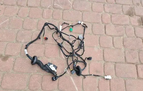 Opel Insignia B EUR ISO radio connector 39133598
