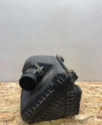 Air filter box