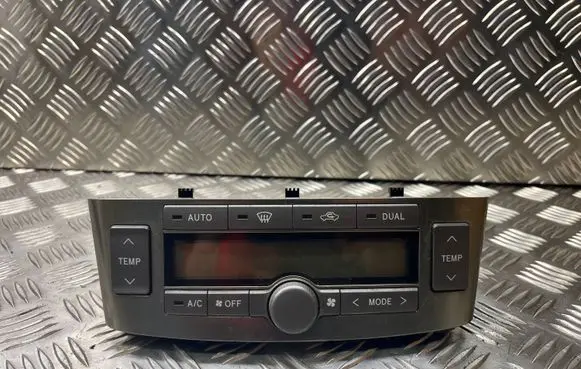 Toyota Avensis T250 Climate control unit 5590005160