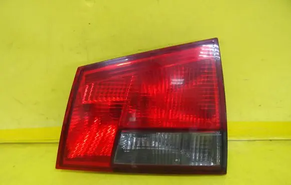 Opel Vectra C Tailgate rear/tail lights 13184025