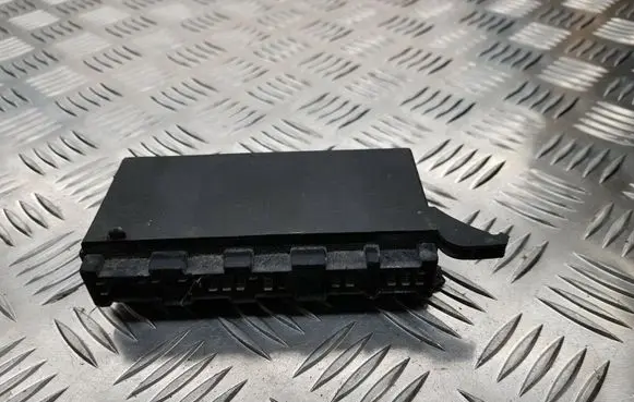 Toyota Camry Light module LCM 2025420432