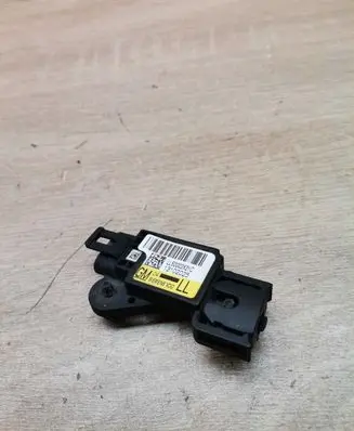 Opel Signum Airbag deployment crash/impact sensor 13102025