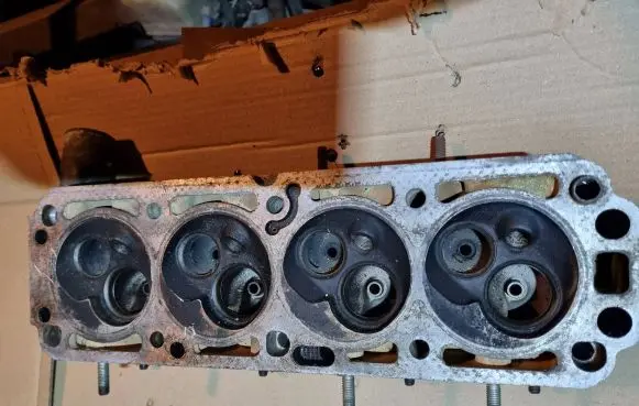 Opel Vectra A Engine head 6994