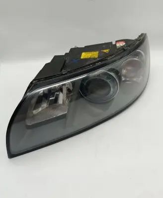 Volvo V50 Headlight/headlamp 30678209 0301198277