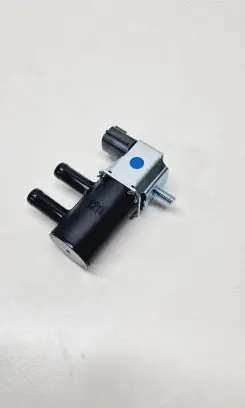 Renault Clio V Vacuum valve 149303YM0A