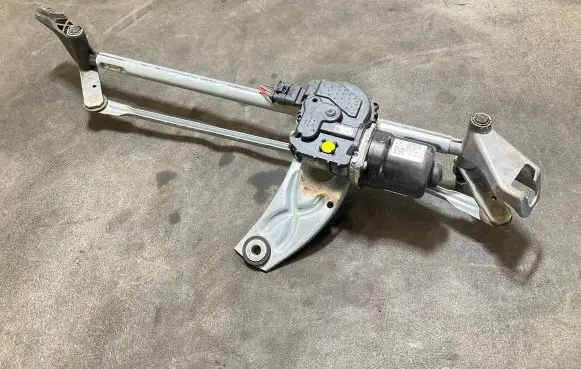 Mercedes-Benz A W177 Wiper motor A1778205001 W204500 2103159812
