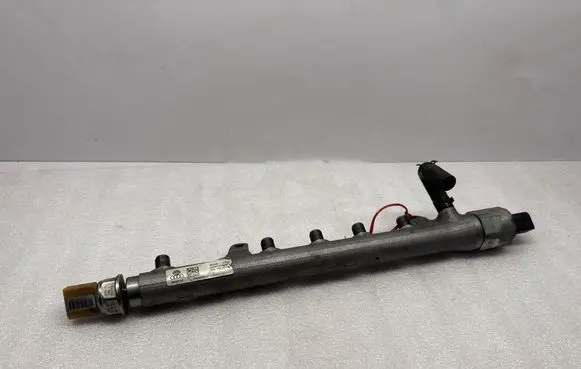 Skoda Octavia Mk2 (1Z) Fuel main line pipe 03L130089B 700000013 280712