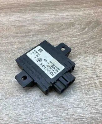 Volkswagen Touareg III AHM trailer towing control unit/module 7L0907719A
