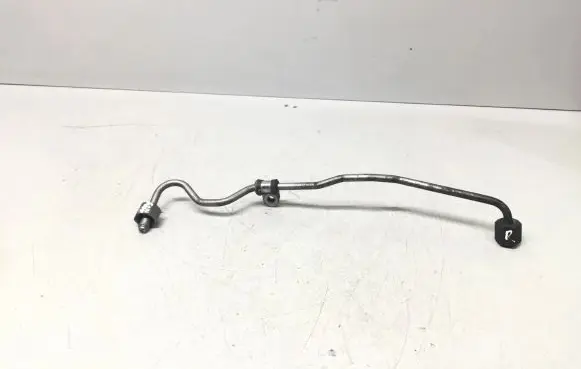 Mercedes-Benz CLS C219 Fuel injector supply line/pipe 