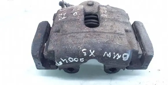 BMW X3 E83 Front brake caliper