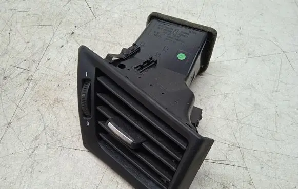 BMW X1 E84 Dashboard side air vent grill/cover trim 2991234