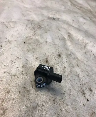 Volkswagen Tiguan Airbag deployment crash/impact sensor 5q0907651