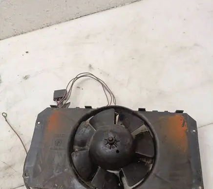 Mercedes-Benz 207 310 Heater fan/blower 9225213117