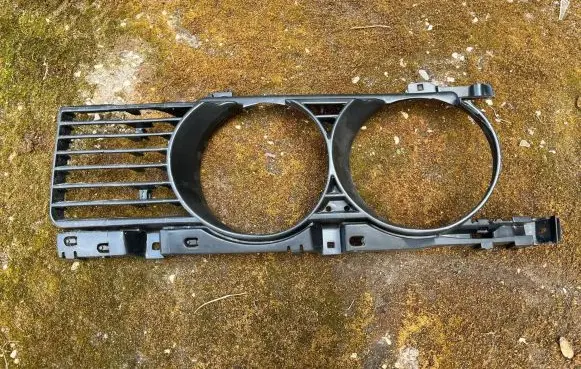 BMW 5 E34 Under headlight/headlamp trim 