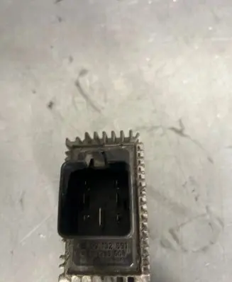 Opel Zafira B Glow plug pre-heat relay 09132691 51299008