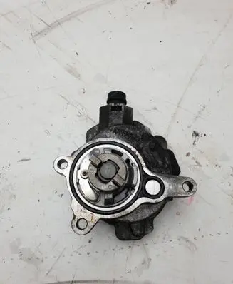 Ford Focus ST Vacuum pump D87TA 06138 20160511