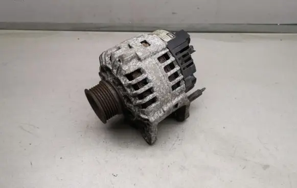 Volkswagen Golf IV Generator/alternator 030903023J