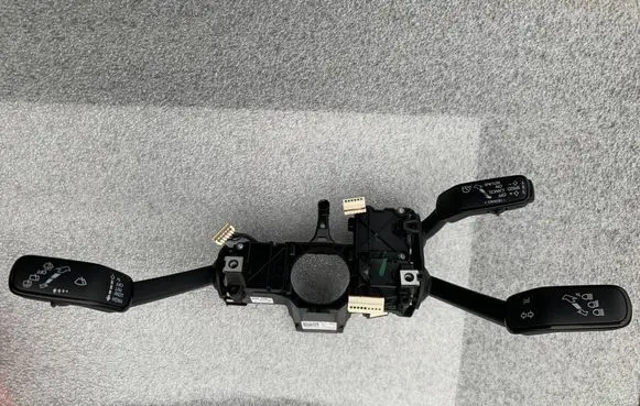 Skoda Superb B8 (3V) Steering wheel buttons/switches 5Q0953502AL 5Q0953521LA