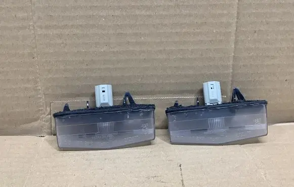 Toyota RAV 4 (XA40) Number plate light KOITOT101