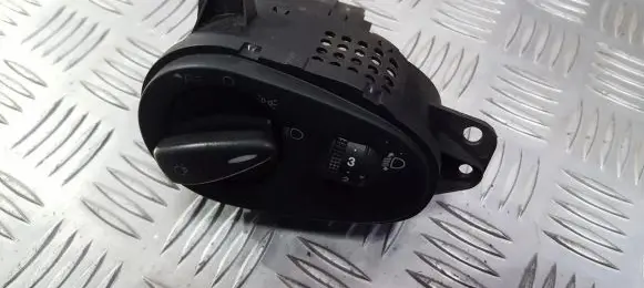Ford Focus Light switch 98ag13a024cf 04052522
