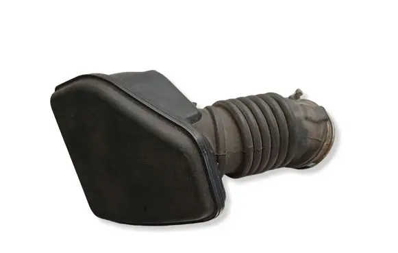 Mitsubishi Outlander Air intake duct part 1505A630
