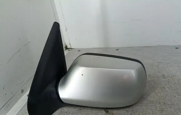 Mazda 2 Front door electric wing mirror 