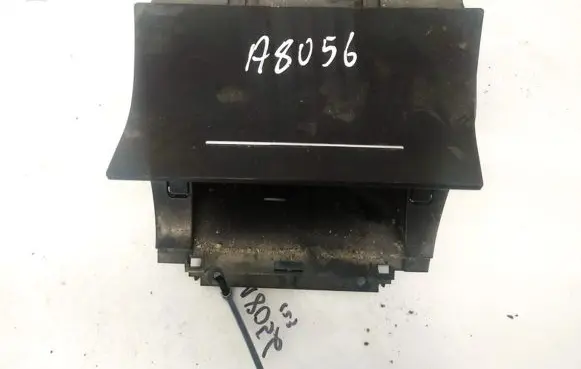 Skoda Octavia Mk2 (1Z) Glove box 1Z1863077A 1Z1857962B