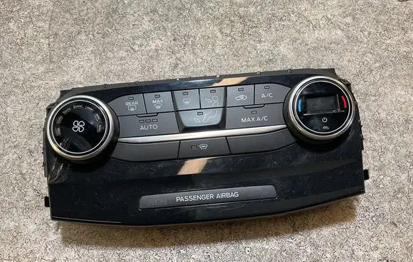Ford Puma Climate control unit GN1518C612BL 21880150 900266265002