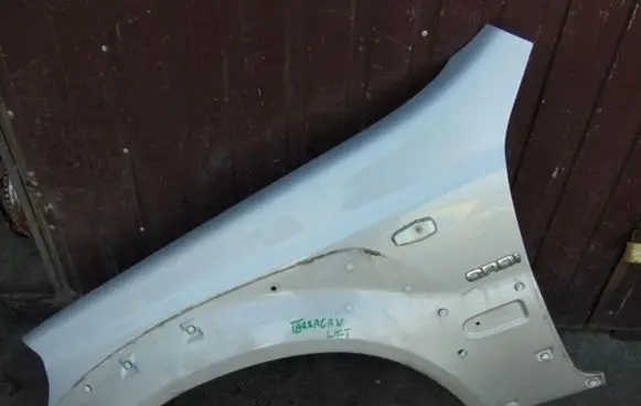 Hyundai Terracan Fender