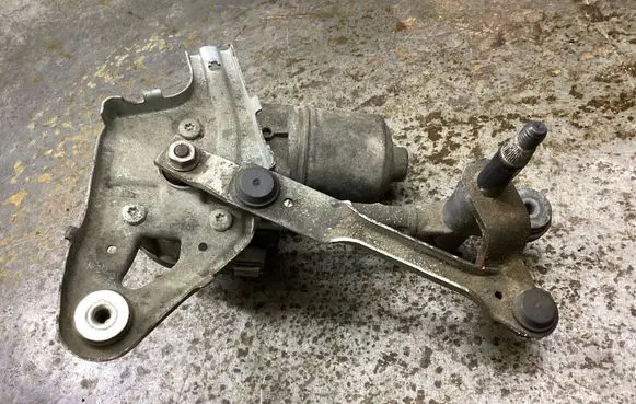 Peugeot 5008 Front wiper linkage and motor 9671062180