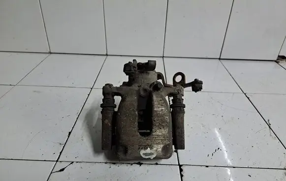 Citroen Berlingo Rear brake caliper