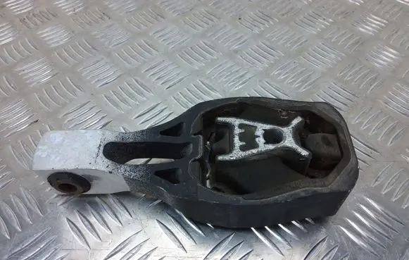 Peugeot 3008 II Engine mount bracket 9811786680