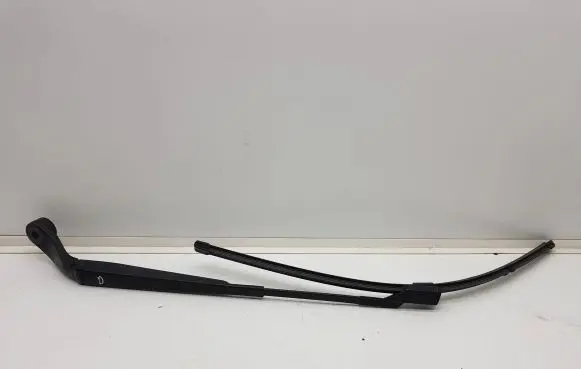 Citroen DS5 Windshield/front glass wiper blade 9807488080